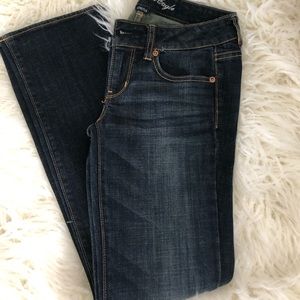 AMERICAN EAGLE STRETCH STRAIGHT LEG